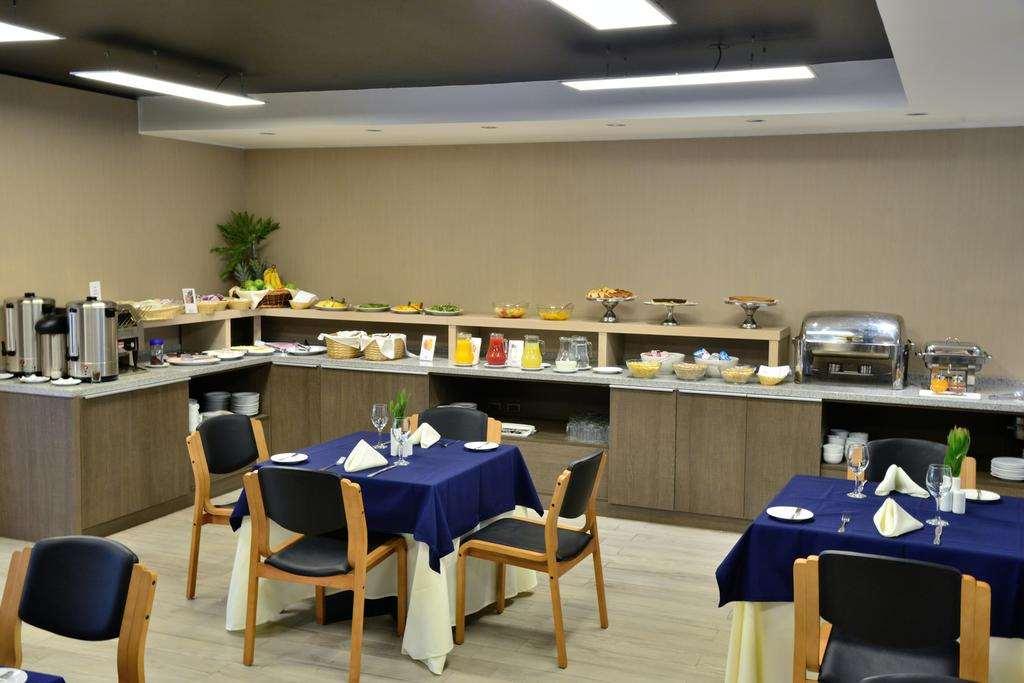 Panamericana Hotel Providencia ซานติอาโก ร้านอาหาร รูปภาพ