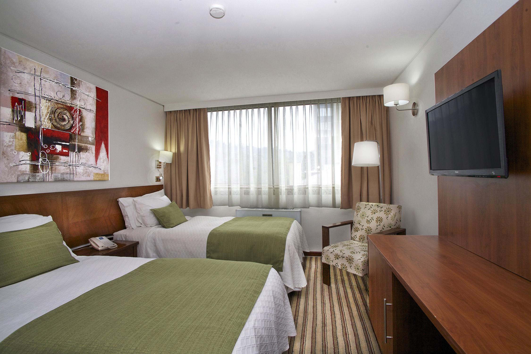 Panamericana Hotel Providencia ซานติอาโก ภายนอก รูปภาพ