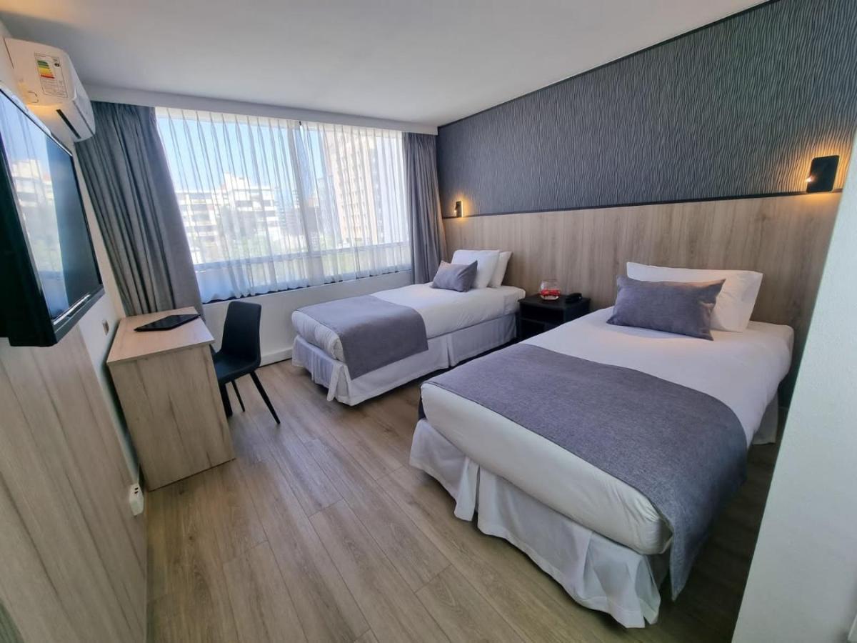 Panamericana Hotel Providencia ซานติอาโก ภายนอก รูปภาพ