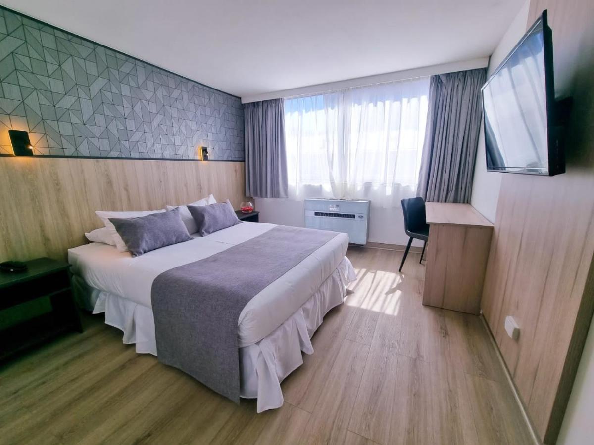 Panamericana Hotel Providencia ซานติอาโก ภายนอก รูปภาพ