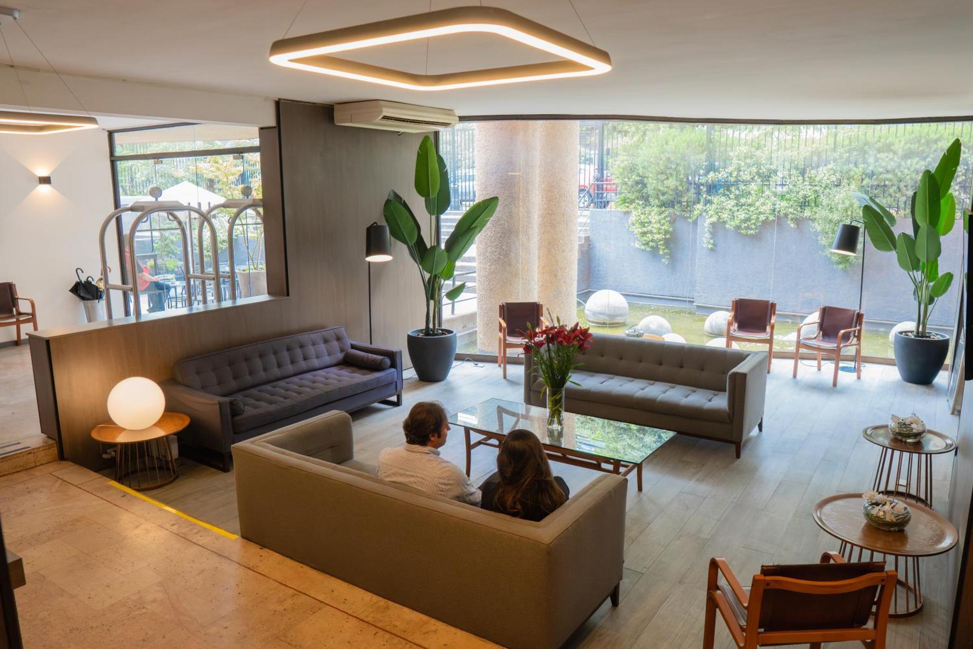 Panamericana Hotel Providencia ซานติอาโก ภายนอก รูปภาพ