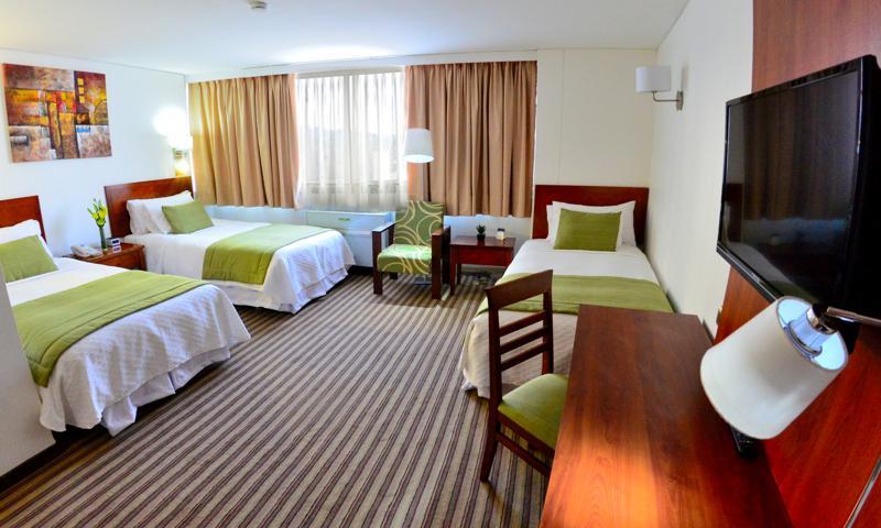 Panamericana Hotel Providencia ซานติอาโก ภายนอก รูปภาพ