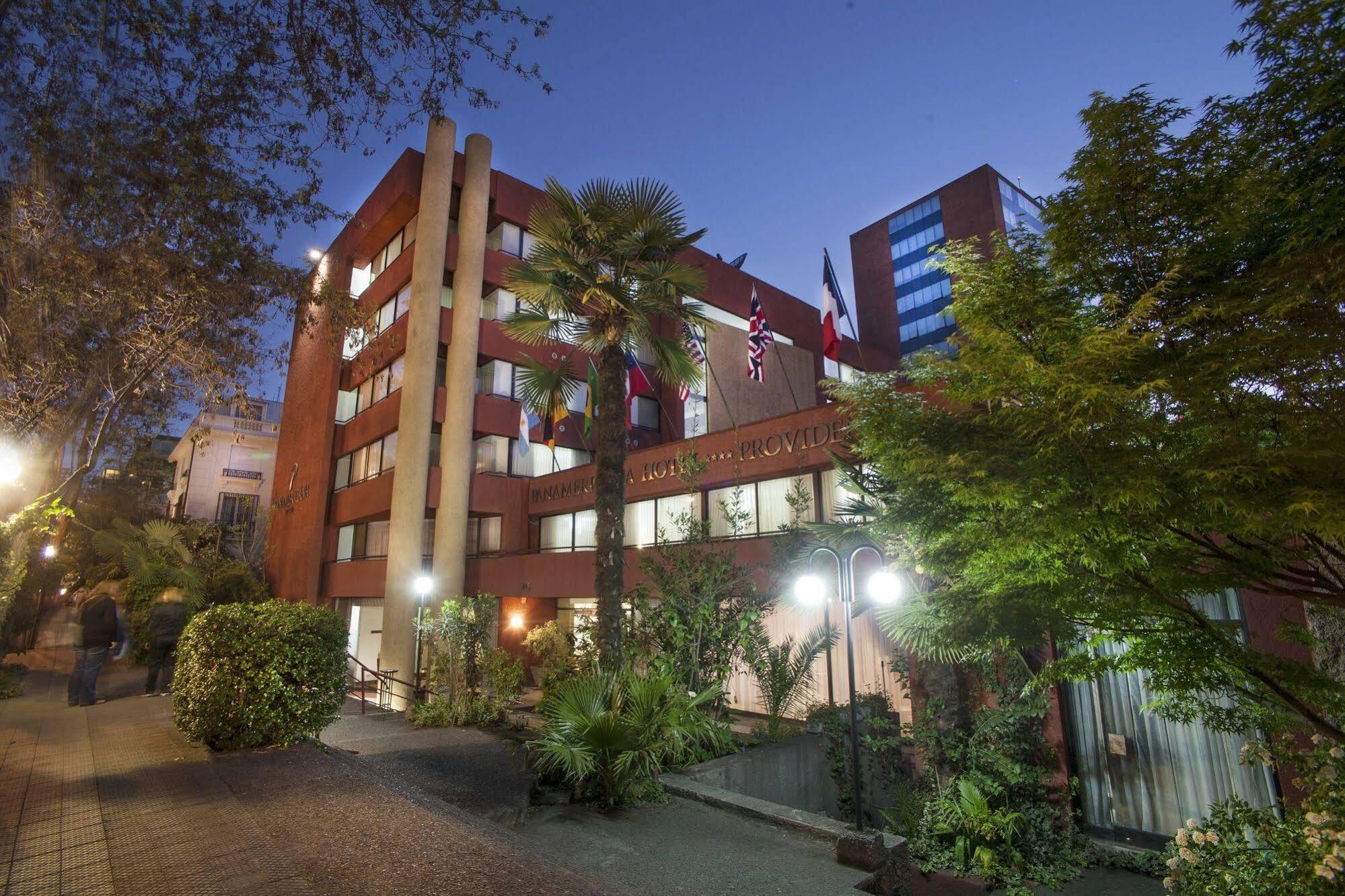 Panamericana Hotel Providencia ซานติอาโก ภายนอก รูปภาพ